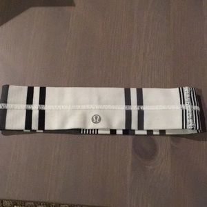 Lulu lemon head band
